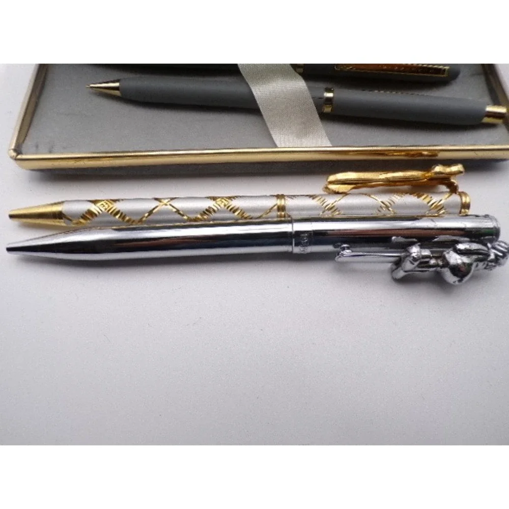 Vintage Mechanical Pencil and Pen Sets Two Tone Silver Gold‎ Tone Engraved Case